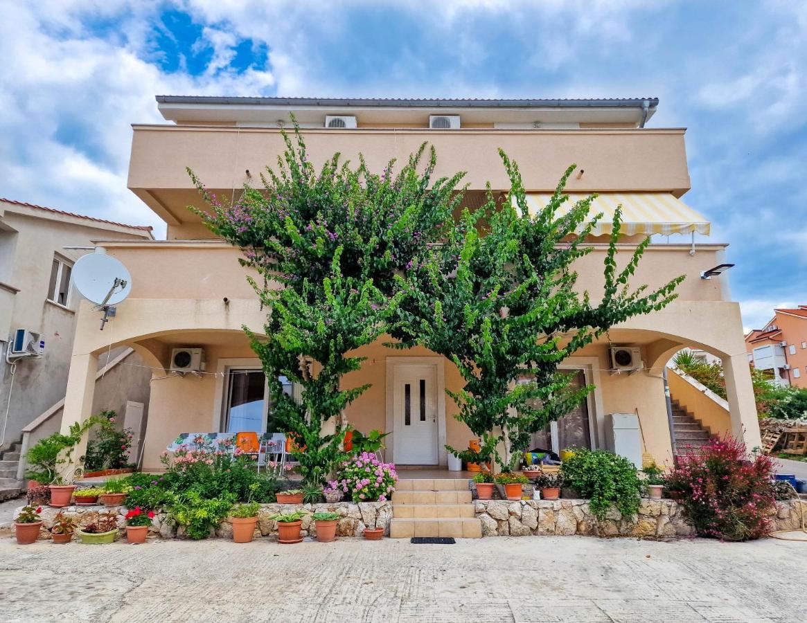 נובליה Apartments Monopoly מראה חיצוני תמונה